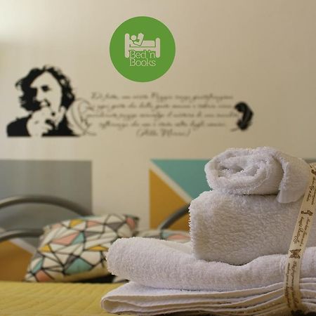 Bed 'N Books Bed & Breakfast Sassari Exterior photo